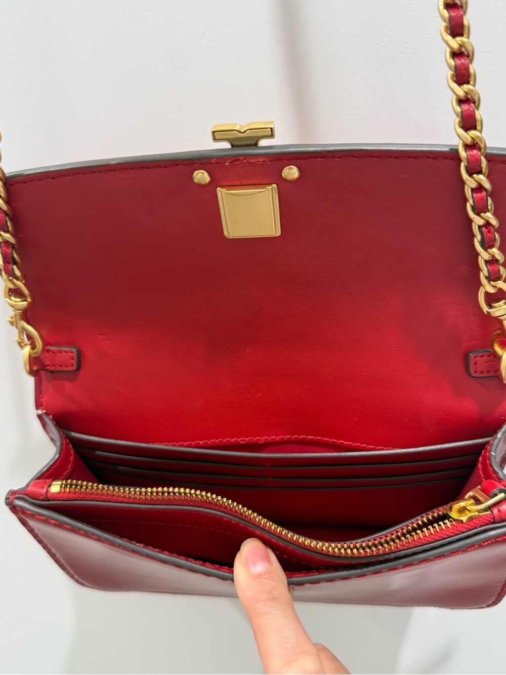 Tory Burch Red Leather Chain Crossbody & Wristlet - Picture 6 of 8